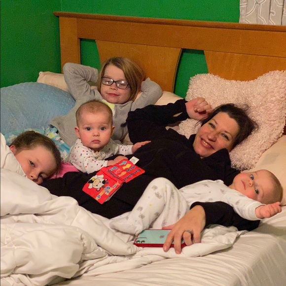 Meet your Posher, Dawn - Picture 1 of 1